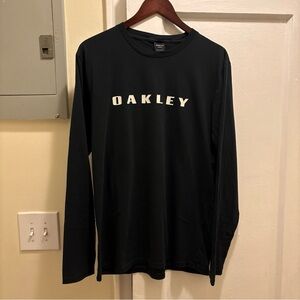 Vintage Men’s Oakley Black Men's Long Sleeve Shirt size Medium